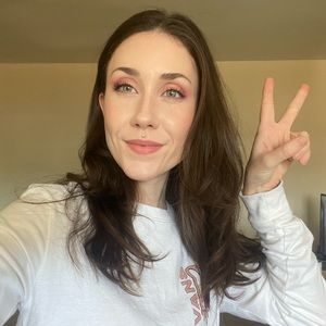 Meet your Posher, Dana